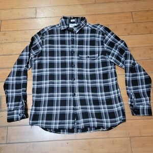 Taylor Stitch Flannel  black, white, and gray plaid Shirt Men's 44  NWOT